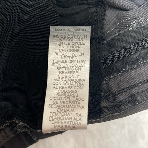 NWT Women’s Democracy “Ab” Technology Jeggings in Black& Gray Camo Size 4P - Picture 12 of 15